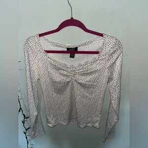 White Long-Sleeve Floral Top – Ruched Detail, Perfect for Layering!